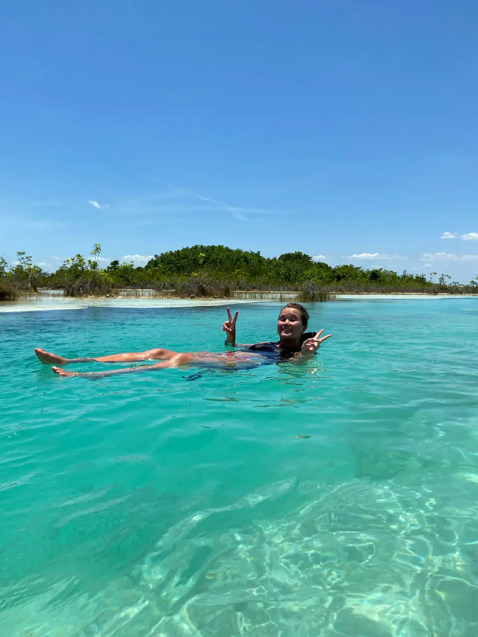 Los Rapidos 'Lagoon Club
