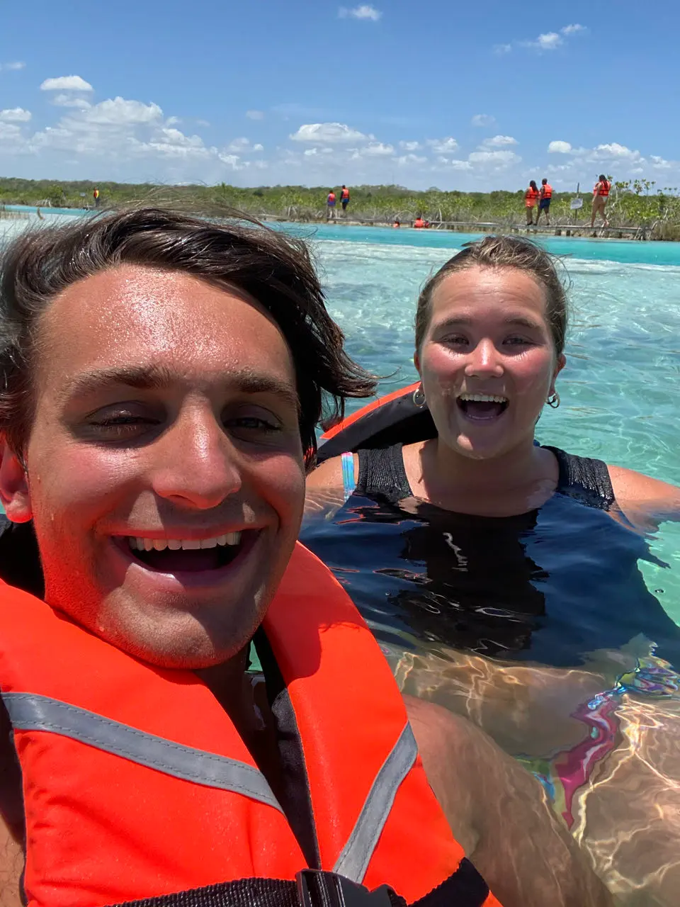 Los Rapidos 'Lagoon Club