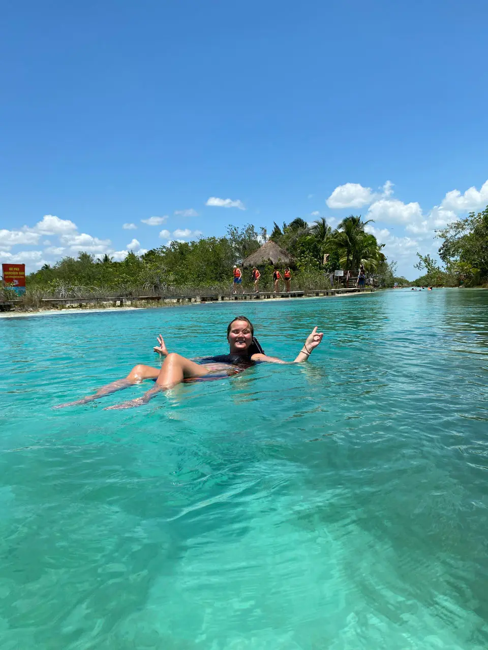 Los Rapidos 'Lagoon Club
