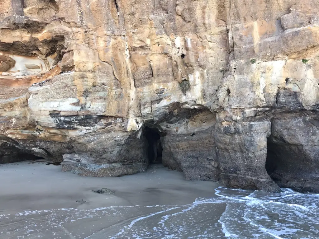 Caves beach
