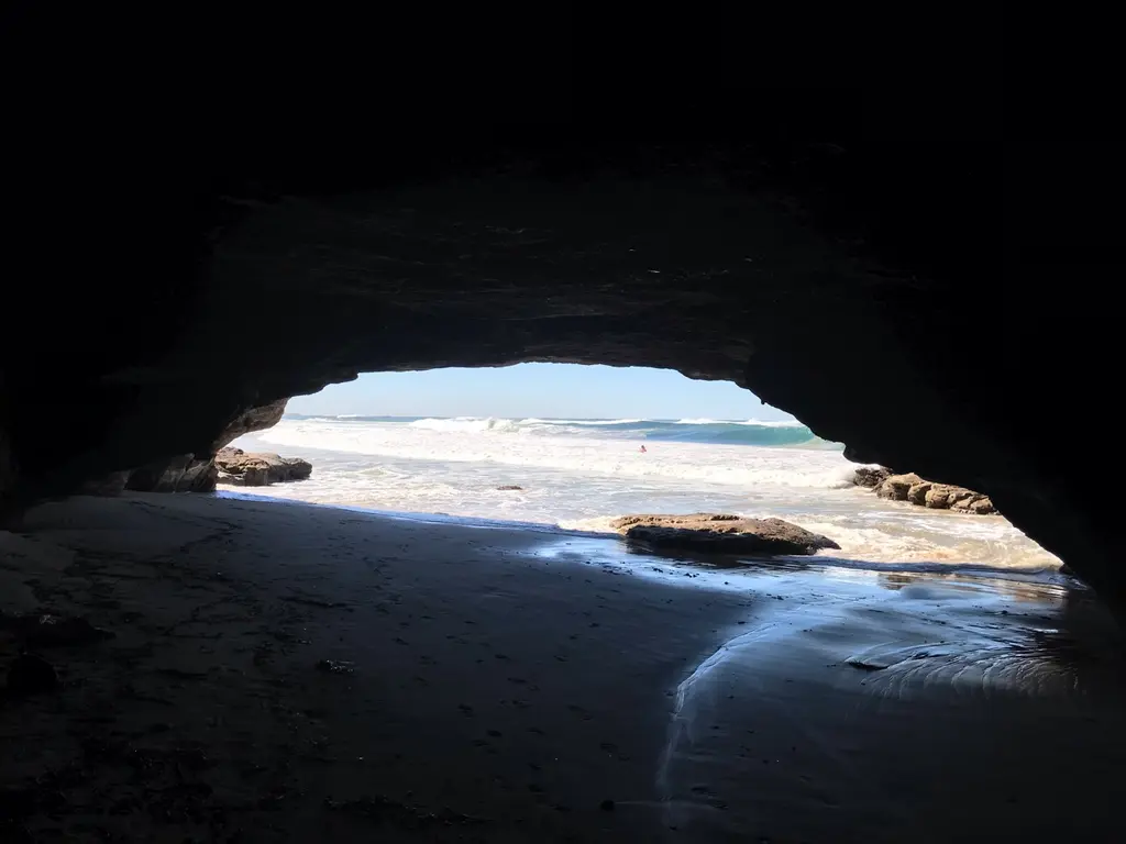 Caves beach