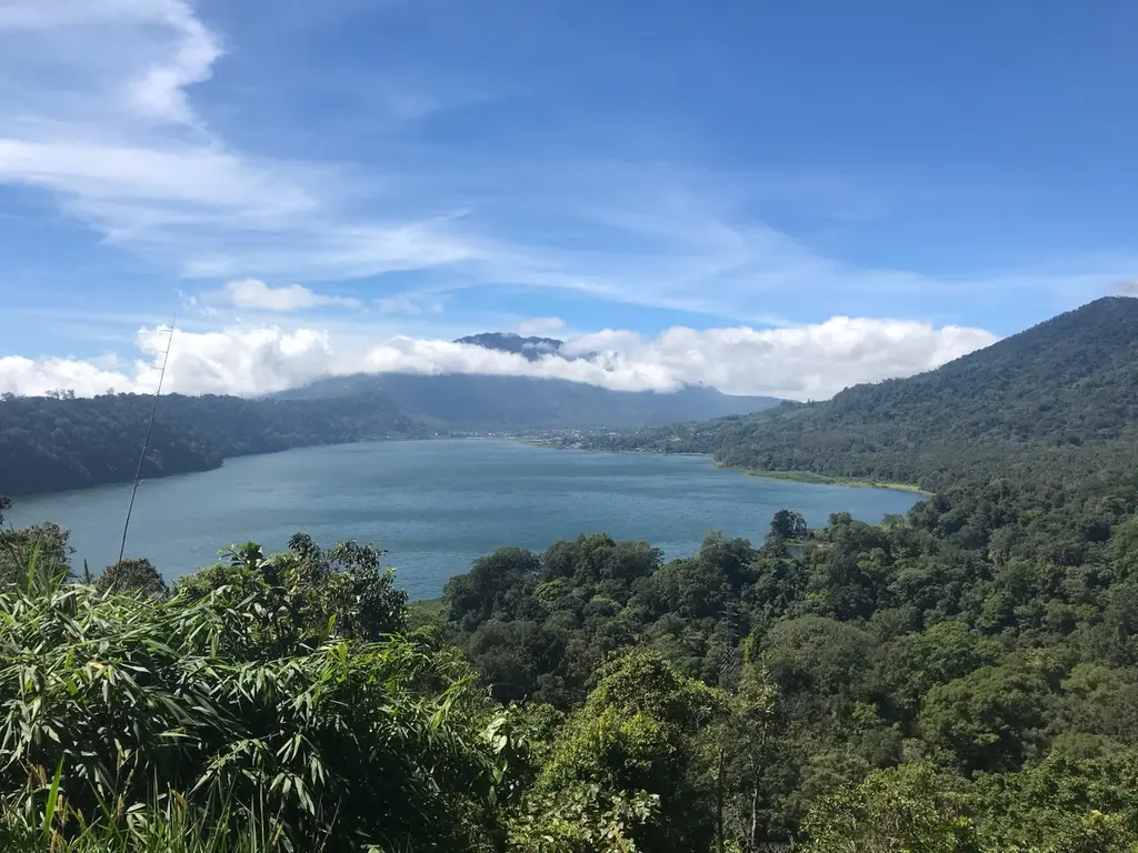 Pura danau beratan