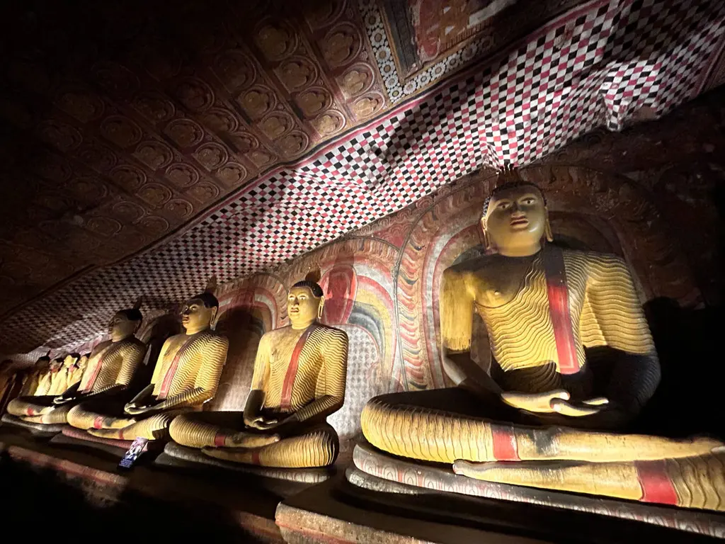 Padeniya