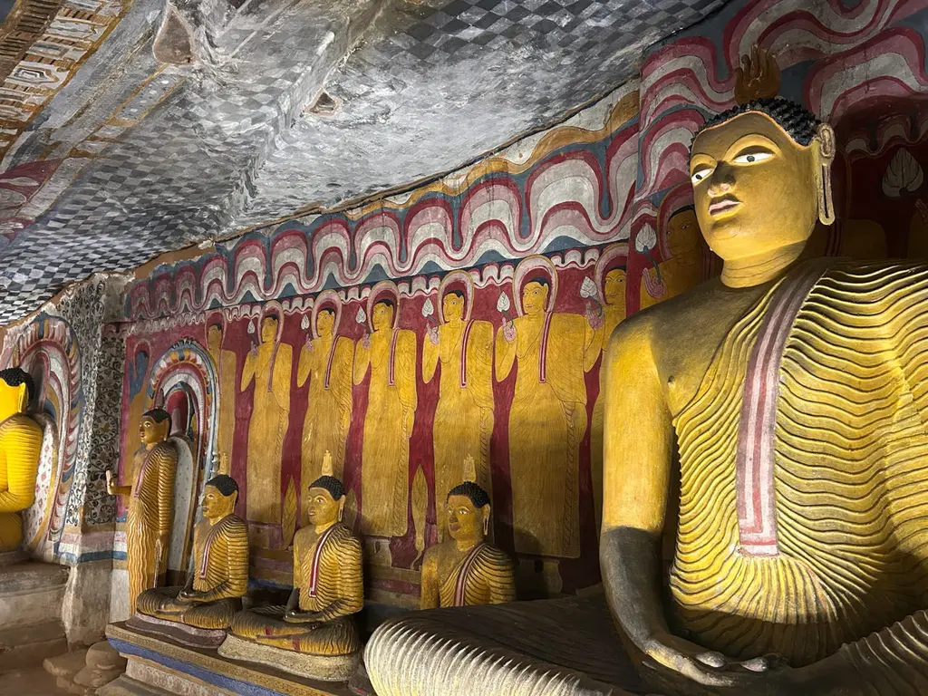 Padeniya