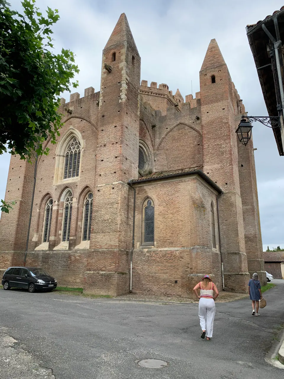 Simorre: reisgids en ervaring in Frankrijk