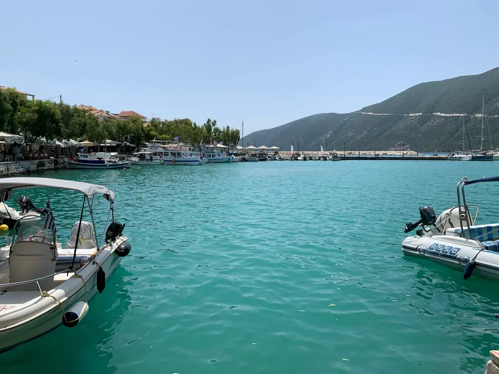 Lefkes: reisgids en ervaring in Griekenland