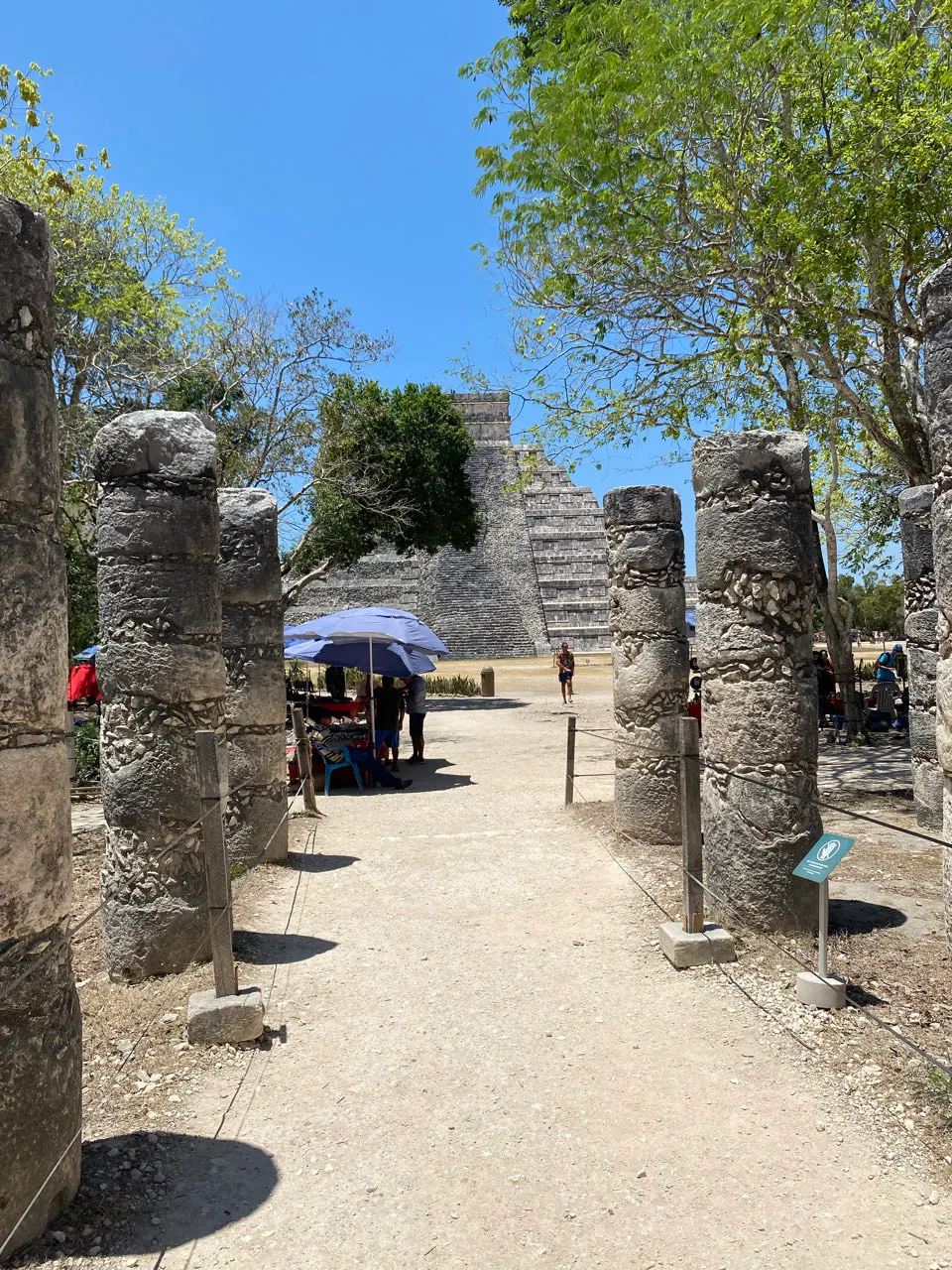 De groep van duizend zuilen bij Chichén Itzá
