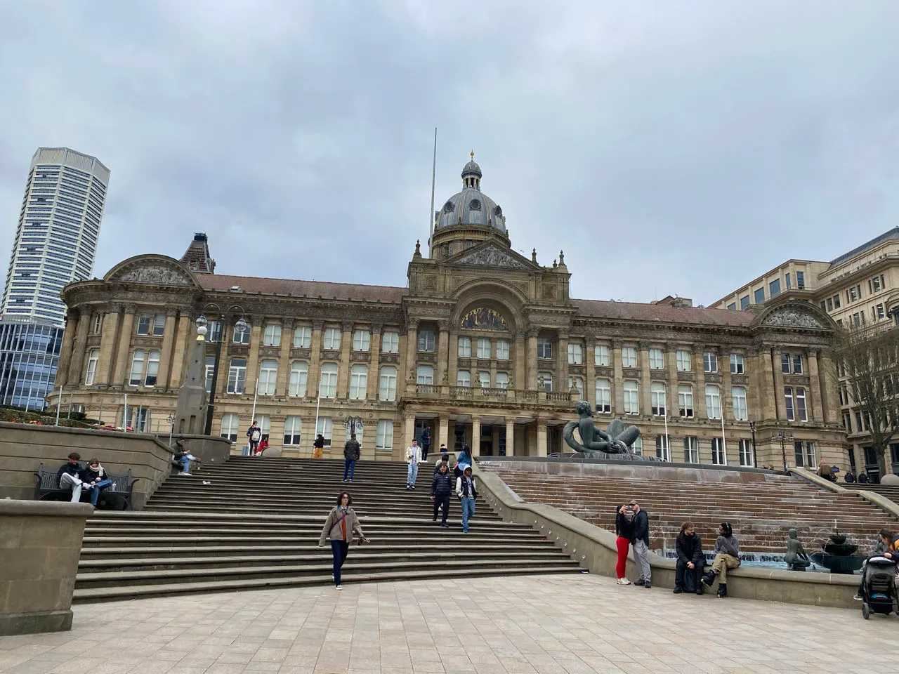 Victoria Square met de Council House in het centrum van Birmingham