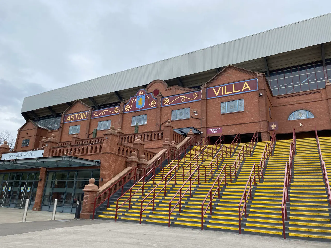 Het voetbalstadion Villa Park van Aston Villa in Birmingham