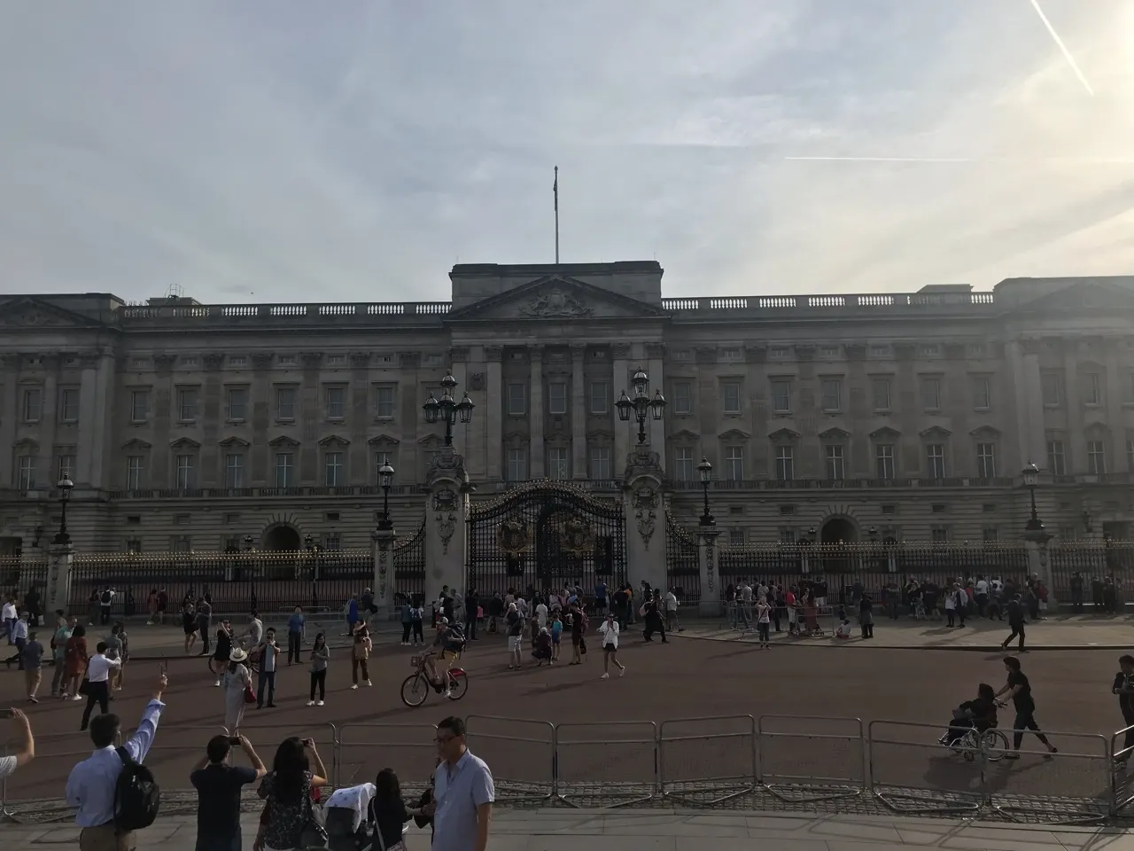 Buckingham Palace in Londen gezien vanaf het plein ervoor